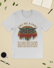 Load image into Gallery viewer, Sing Me A Song Dragonfly Retro Vintage Guys Tee
