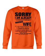 Load image into Gallery viewer, She's My Whole World Gift For Husband Sweatshirt