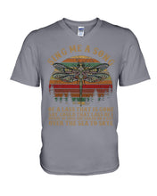 Load image into Gallery viewer, Sing Me A Song Dragonfly Retro Vintage Guys V-Neck